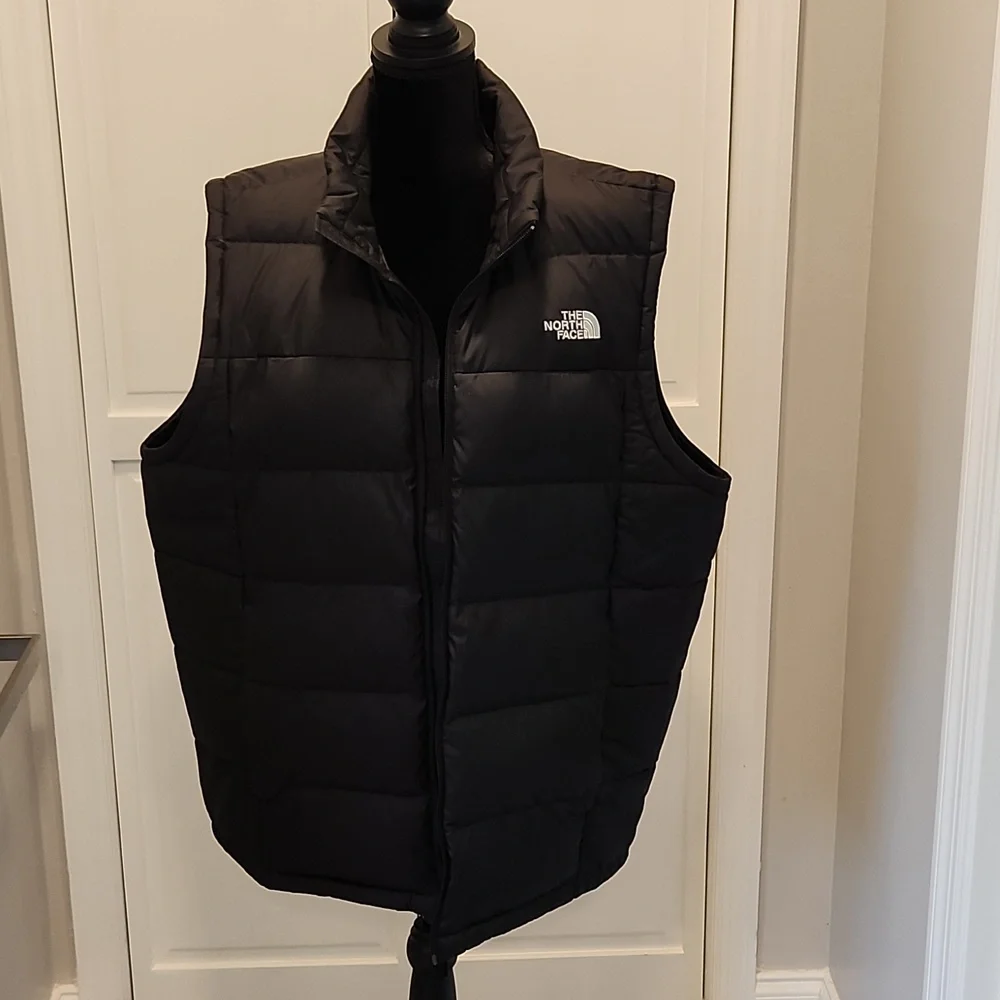 North Face vest - Picture 1 of 4